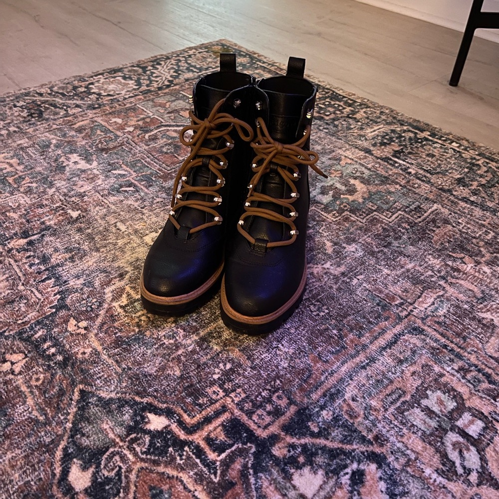 Boots 🥾